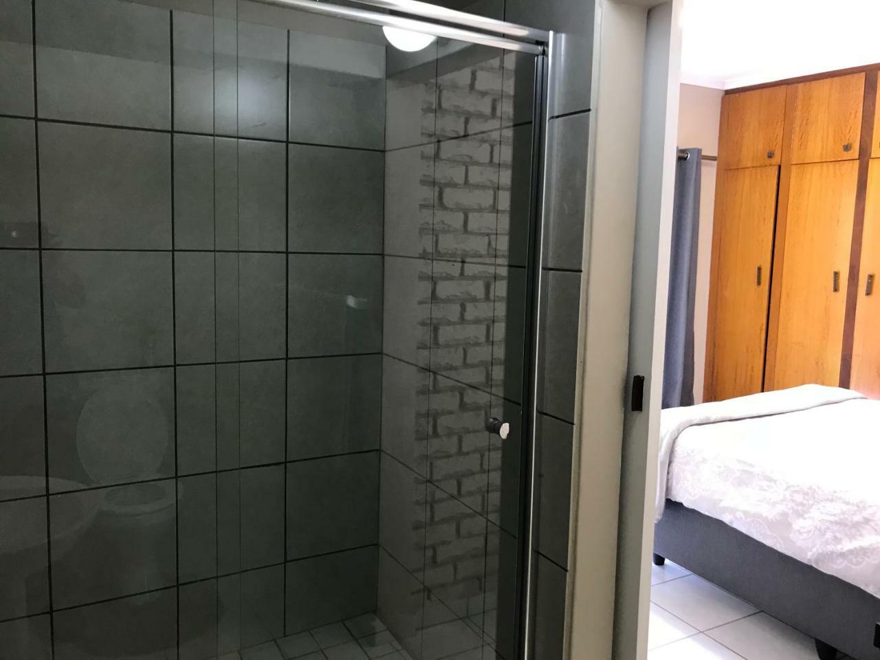 波罗克瓦尼 4 On Sirius酒店 外观 照片